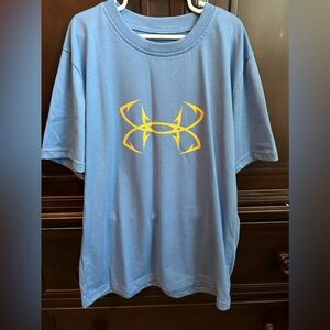 NWT Under Armour fishing hook shirt. Size YL